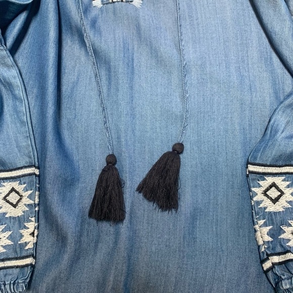Altar’d State chambray boho festival artsy embroidery tassels popover tunic Med - Picture 8 of 16